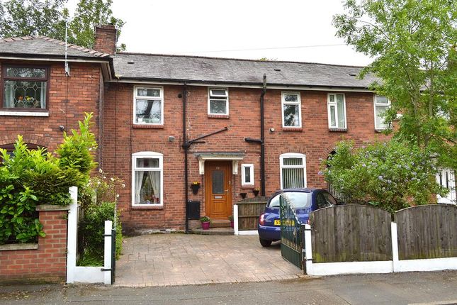 3 Bed Town House For Sale In Poplar Avenue Hollins Oldham Ol8