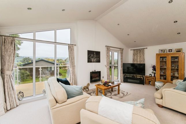 5, The Cedars, Honiton photo 2