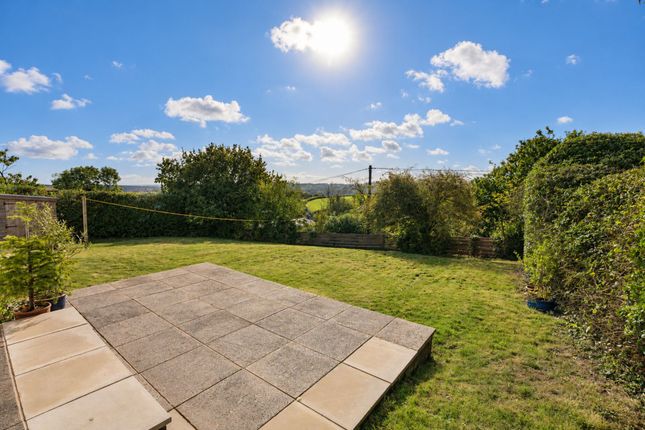 Bell House, Crediton photo 4