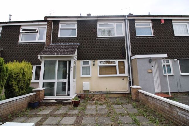 Terraced house for sale in Axe Close, Luton