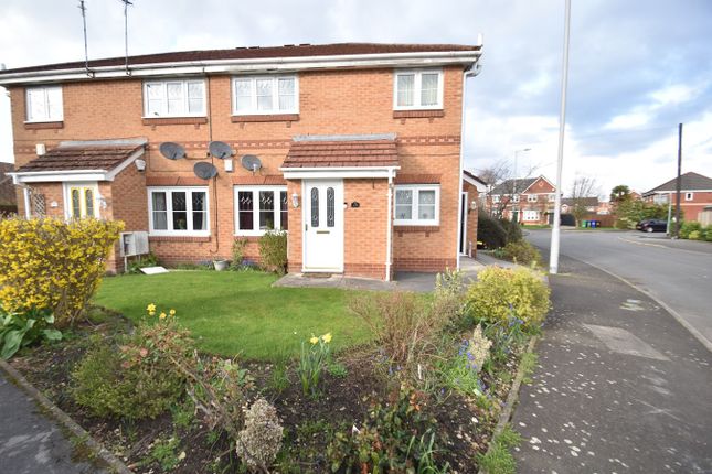 Thumbnail Flat to rent in Kerscott Road, Manchester