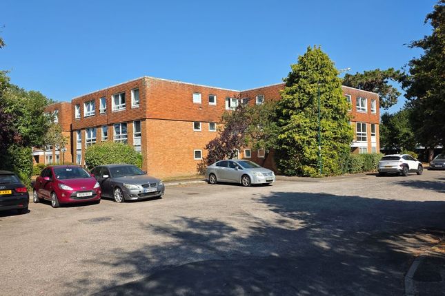 75, Kyoto Court, Bognor Regis photo 2