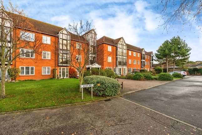 Flat for sale in Ashdown Court, Cromer