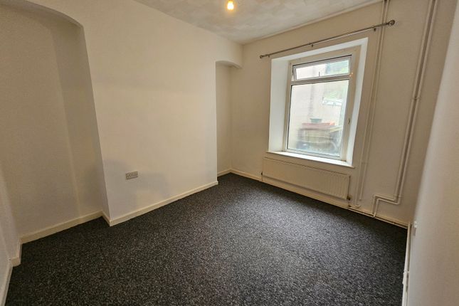 5 Westbury Street, Swansea photo 3