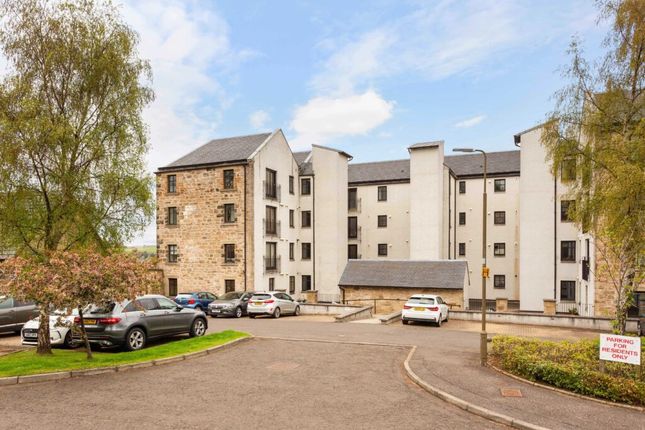 Thumbnail Flat for sale in St Magdalenes, Linlithgow