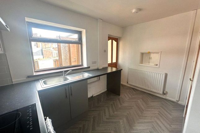 21, Holburn Close, County Durham photo 4