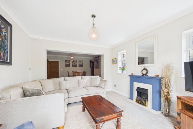 5, Maytree Avenue, Worthing photo 3