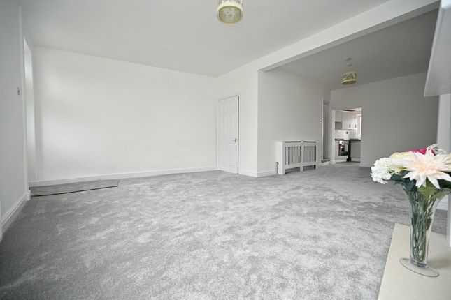 47, Darfield Road, Barnsley photo 5