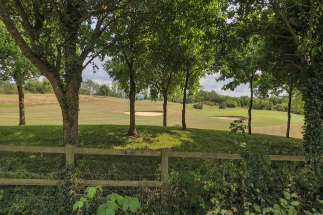 3 Sandringham Court, Admiral Way, Kings Hill West Malling photo 2