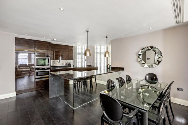 35, Chantrey House, Belgravia photo 3