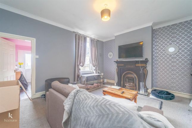 27, Whalley Road, Clayton Le Moors photo 3