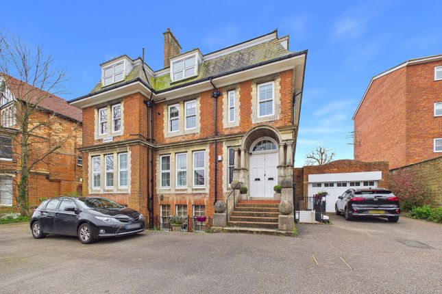 1 Haighton Court, 219, Sandgate Road, Kent photo 4