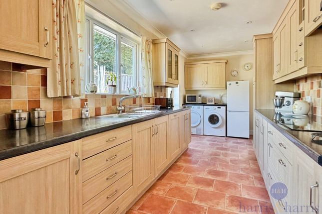Roseberry, Harcombe Road, Axminster photo 3