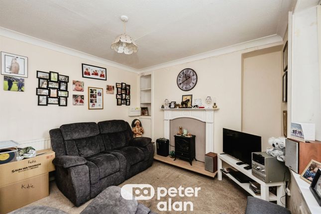 9, Lower West End, PORT TALBOT photo 2