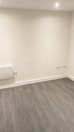 Flat 2, 51, York Road, York photo 3