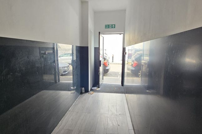 422B, Green Lane, Seven Kings, ILFORD photo 4