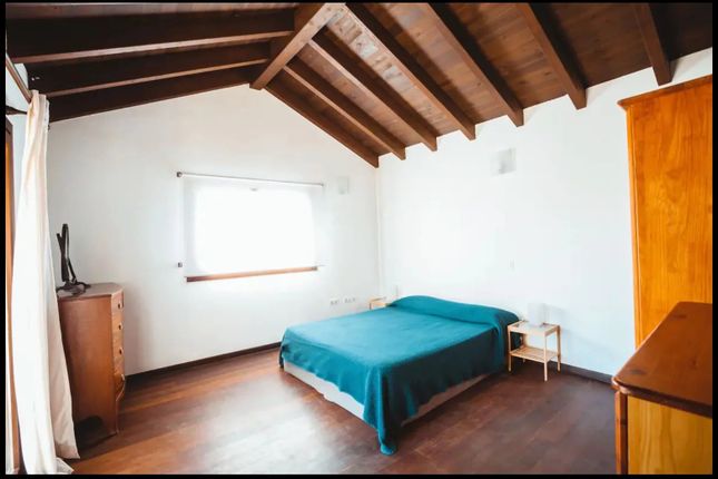 Villa for sale in Lajares, 35650, Spain