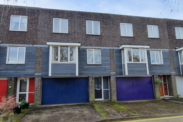 Thumbnail Town house for sale in Poynings Place, Portsmouth