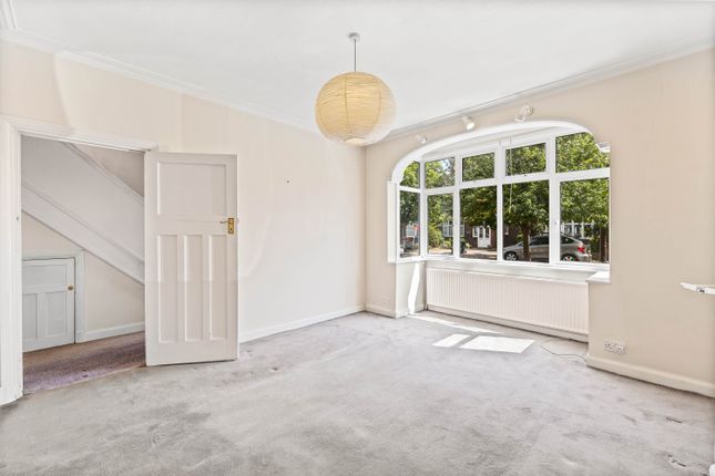 26, Charnwood Avenue, Wimbledon photo 2