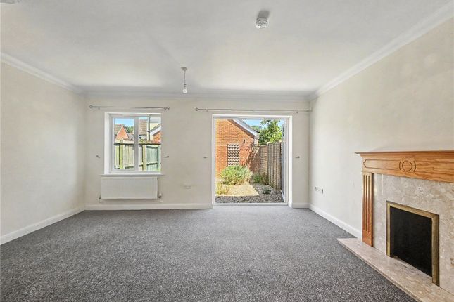 23, Canal Way, Somerset photo 3