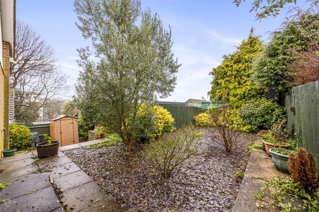 10, Fairlie Gardens, Brighton photo 4