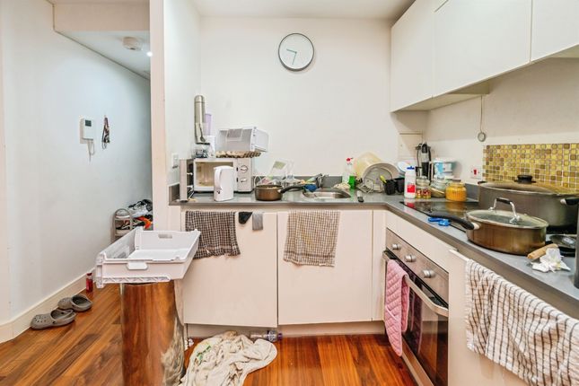 Apartment 902, Metropolitan House, 1, Hagley Road, BIRMINGHAM photo 4