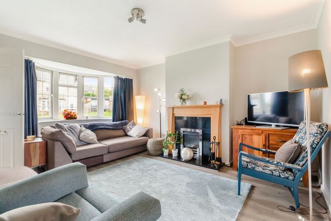 11 Jeffreys Way, Uckfield photo 2