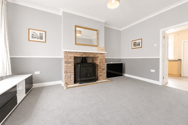 24 Avondale Street, Bolton photo 2