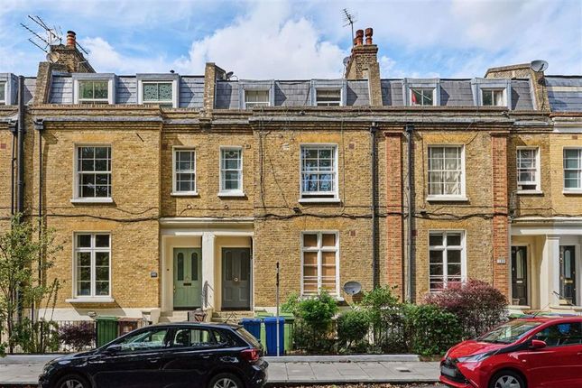 Thumbnail Flat for sale in Grosvenor Terrace, London