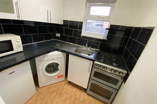 Ivy House, Dagenham photo 2