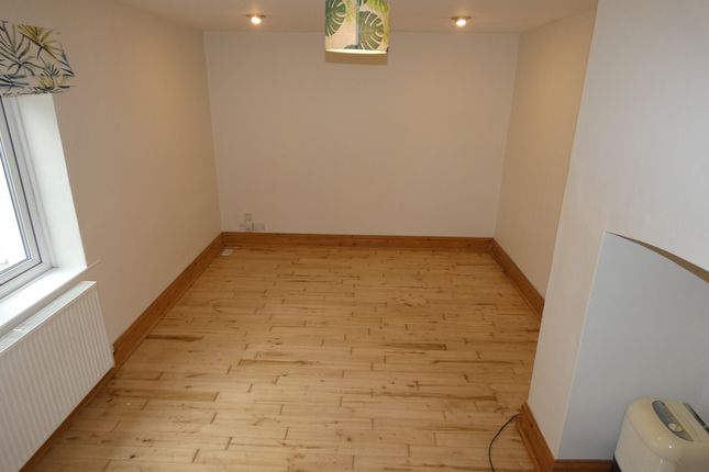 Flat to rent in Howell Road, Exeter