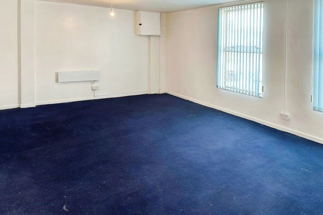 Flat to rent in Howard Street, Rotherham, South Yorkshire