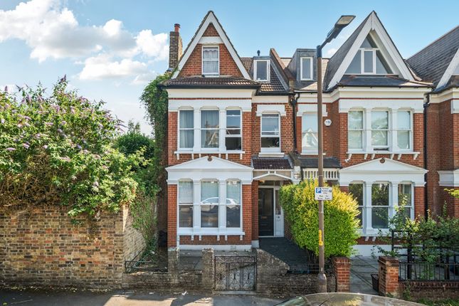 2-bed house on Flat A, 1, Wyneham Road, London, £3,000/mo