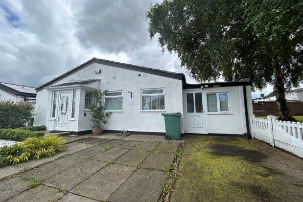 Thumbnail Bungalow to rent in Hesketh Road, Liverpool