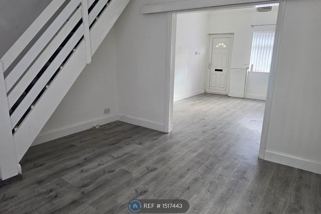 Moorside Road, Swinton, Manchester photo 2