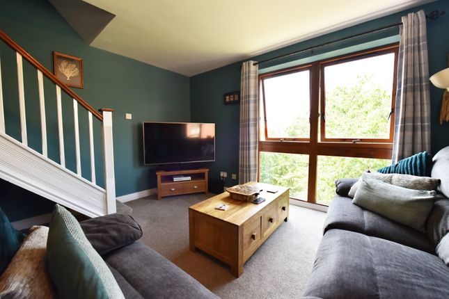 52, Surrey Drive, Kingswinford photo 4