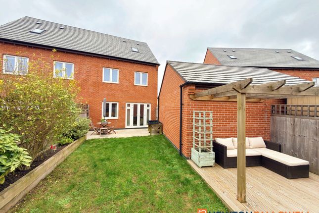 12 Flaxley Lane, Newark photo 3