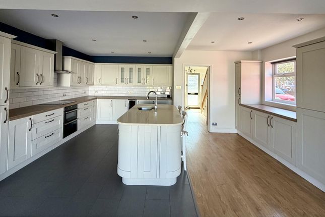 41, Moy Avenue, Eastbourne photo 3