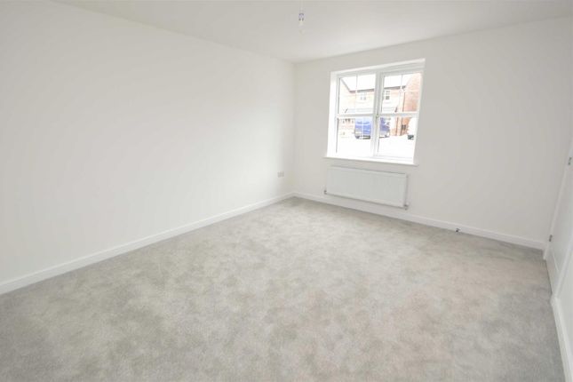 92, Wightman Avenue, Macclesfield photo 2
