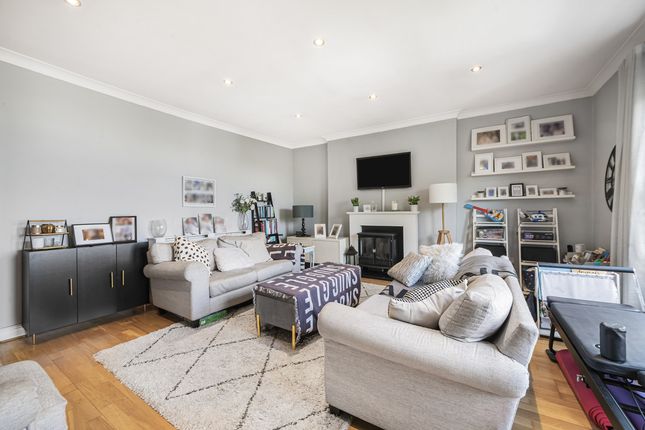 Flat Flat 6, 29, Central Hill, London photo 4