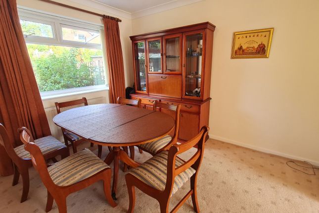 17, Haigh Side Drive, Leeds photo 4