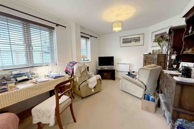 10 Village Drive, Gorseinon, Swansea photo 3