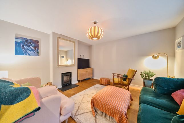 1, Tyndalls, Hindhead photo 3