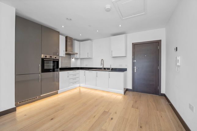 Flat 27, 26, Houghton Way, Bury St. Edmunds photo 2