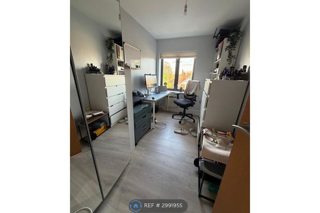 Flat, Manor Road, Birmingham photo 4