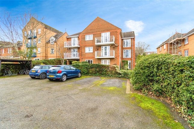 Flat 1, Dorchester Court, 54, Westwood Road, Hampshire photo 3