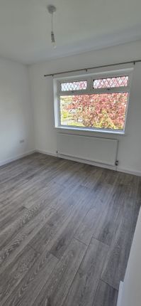 115, Trallwn Road, Swansea photo 2