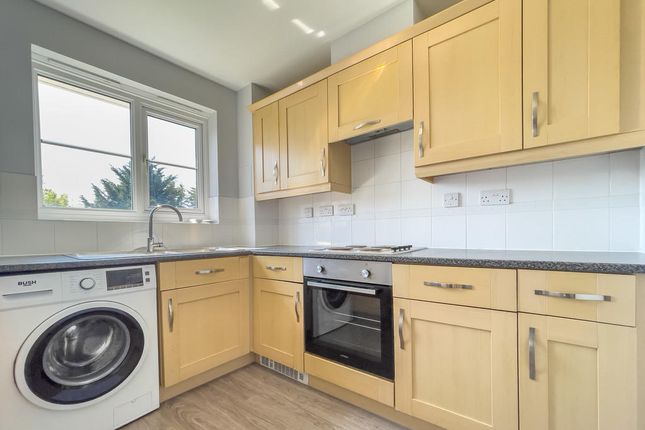 51, Sherriff Close, London photo 5