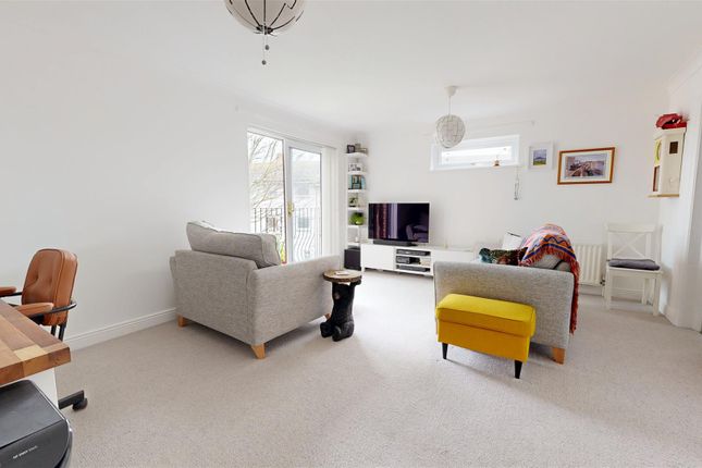 Flat 6, Rodwell Lodge, Rodwell Road, Weymouth photo 4