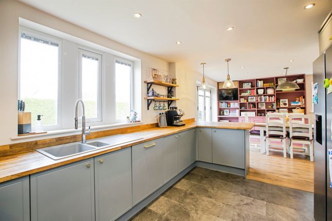 Landsdun House, 36a, Towngate, Sowerby Bridge photo 4